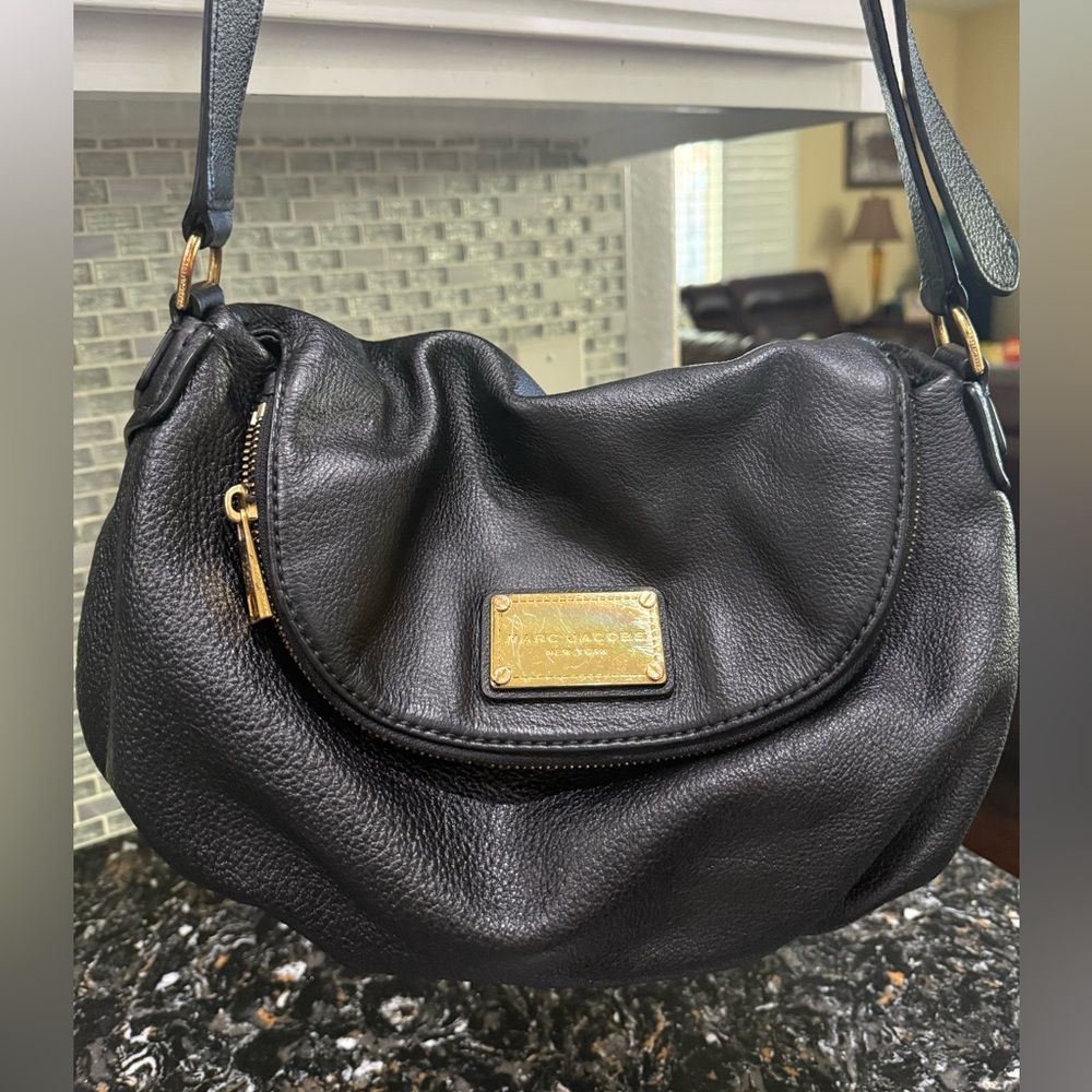 Marc Jacobs Q Natasha 
Crossbody Re-edition 2022